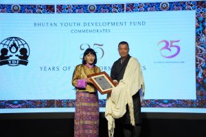 𝗥𝗦𝗣𝗡  𝗿𝗲𝗰𝗼𝗴𝗻𝗶𝘇𝗲𝗱 𝘄𝗶𝘁𝗵 𝗤𝘂𝗲𝗲𝗻 𝗠𝗼𝘁𝗵𝗲𝗿 𝗧𝘀𝗲𝘆𝗿𝗶𝗻𝗴 𝗣𝗲𝗺 𝗪𝗮𝗻𝗴𝗰𝗵𝘂𝗰𝗸 𝗮𝘄𝗮𝗿𝗱